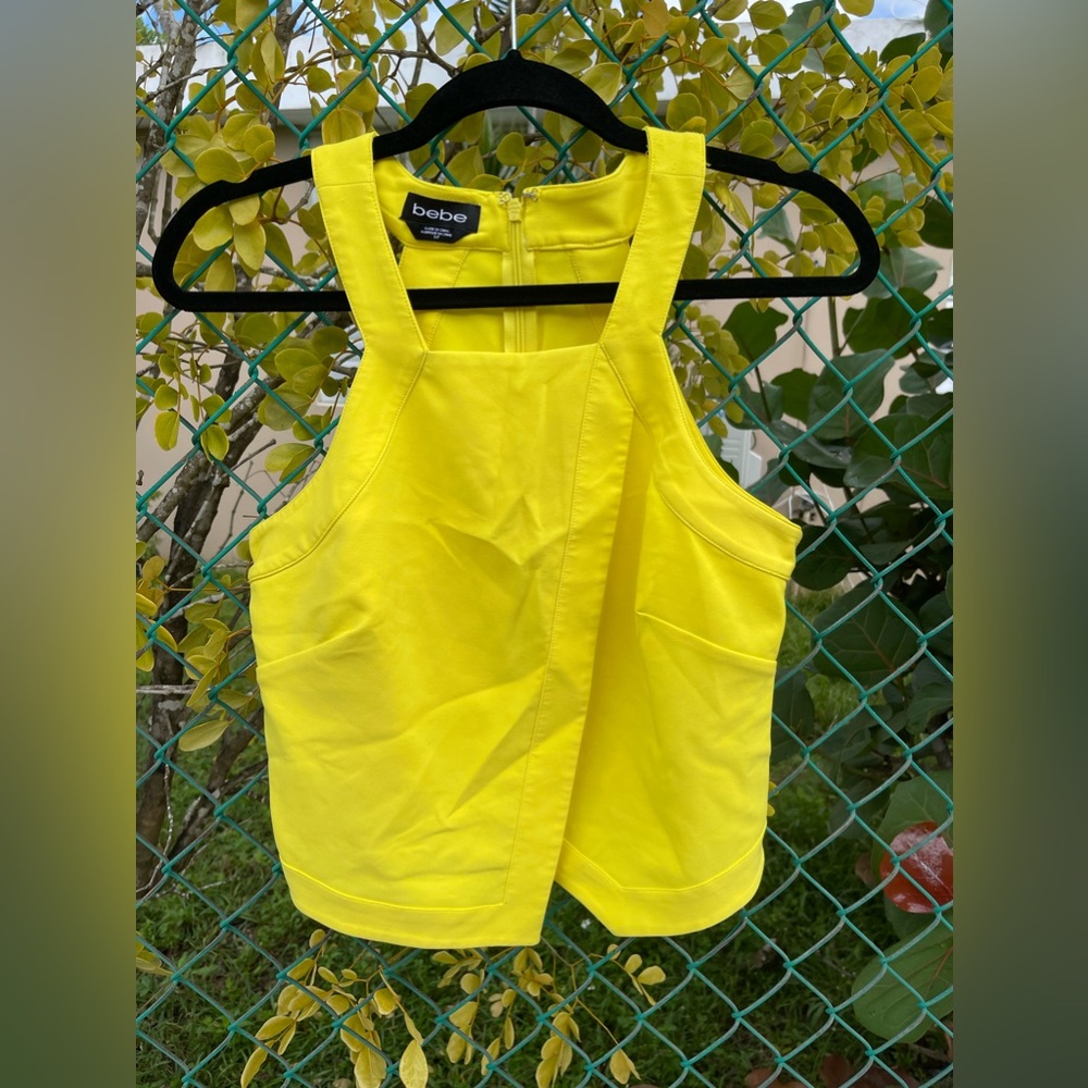 🛍 Yellow Beautiful Blouse| Used like new 
$10.00 | Small

DM for more info 📩